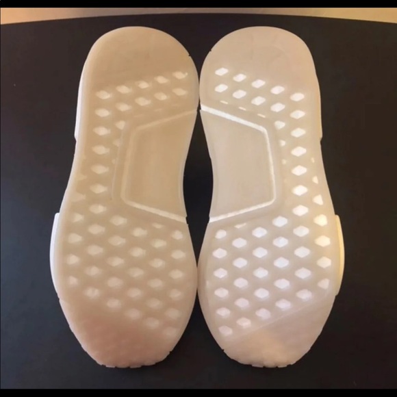 Adidas NMD R1 Primeknit - Picture 6 of 6